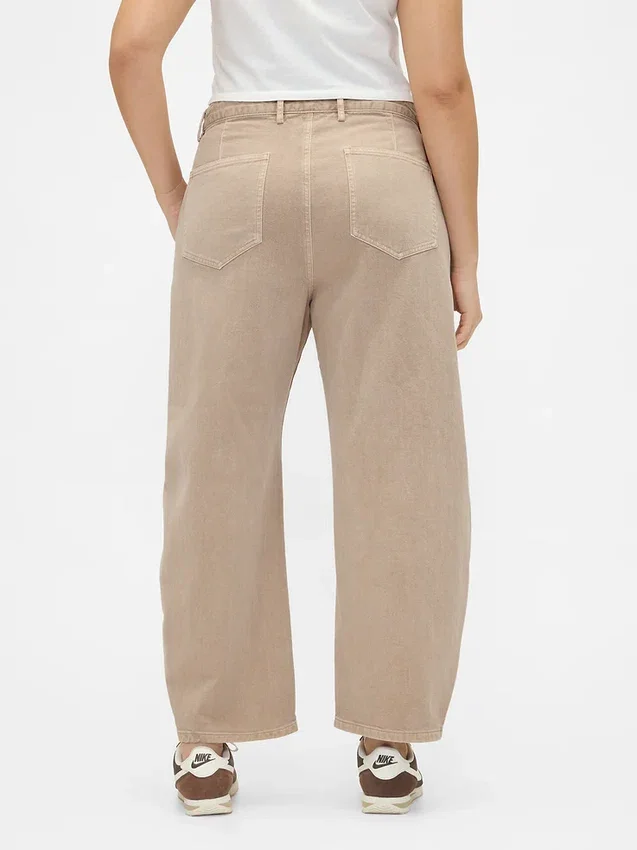 Pantalones de talle medio de sarga con corte acampanado