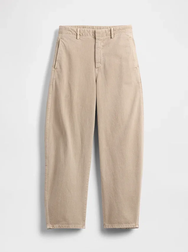 Pantalones de talle medio de sarga con corte acampanado