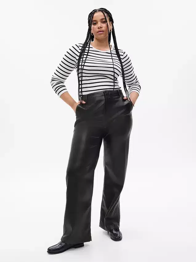 Pantalones holgados de cuero vegano de talle medio