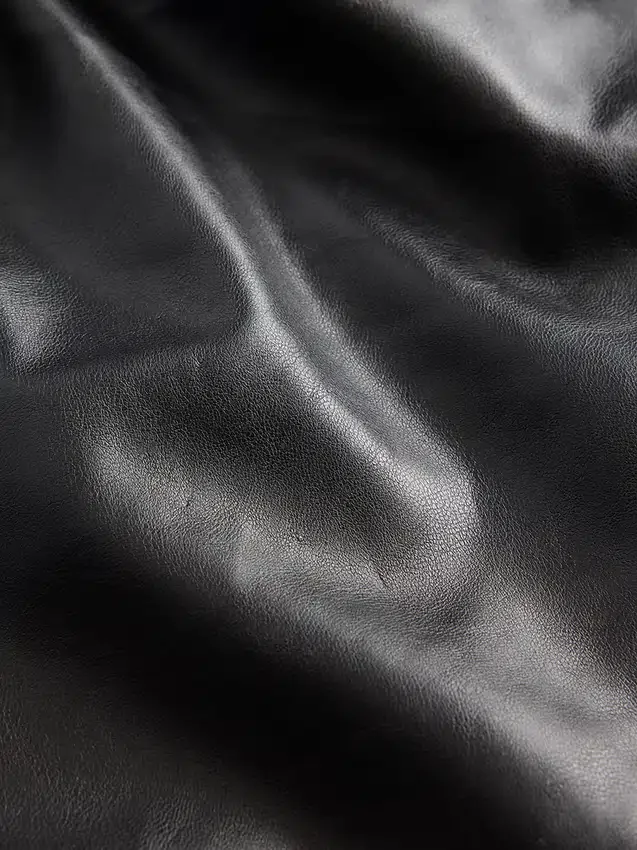 Pantalones largos y ajustados de cintura baja de cuero vegano reciclado