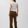 Pantalones premamá de sarga por debajo del vientre