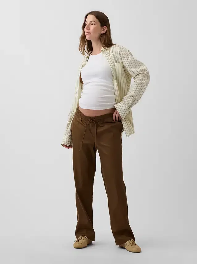Pantalones premamá de sarga por debajo del vientre