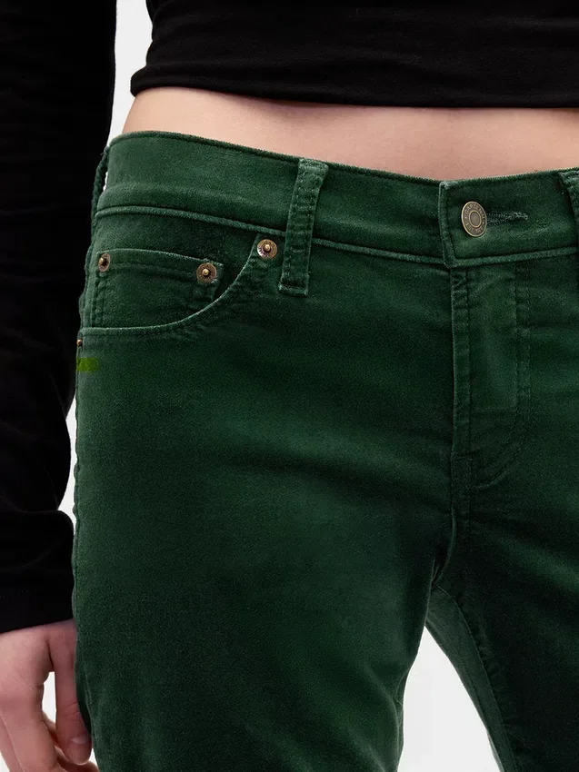 Pantalones rectos ajustados de terciopelo de talle bajo estilo años 90