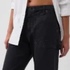 Pantalones utilitarios de talle medio hasta el tobillo