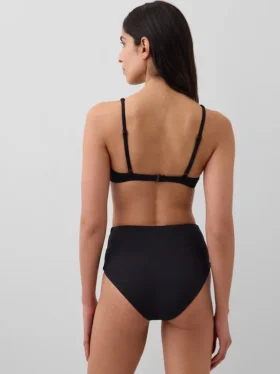 Partes de abajo de bikini de talle alto
