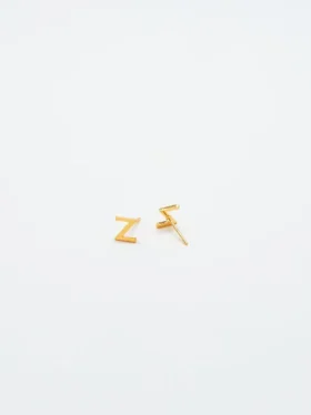 Pendientes con iniciales de Admiral Row