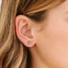 Pendientes de rosca con flor clásica pequeña de Pierced Co