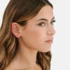 Pendientes de rosca con flor clásica pequeña de Pierced Co