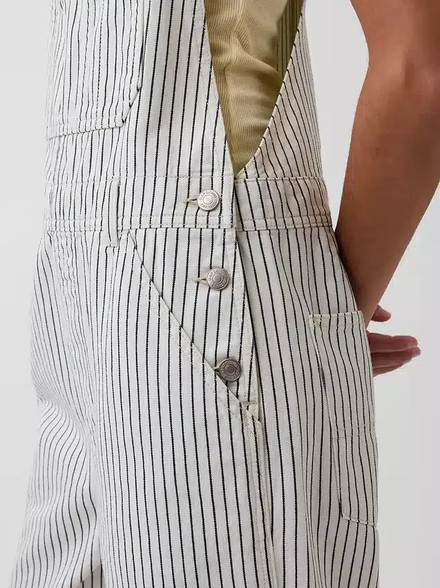 Peto de denim a rayas de corte holgado