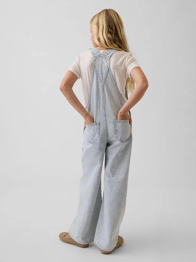 Peto holgado de denim a rayas para niños