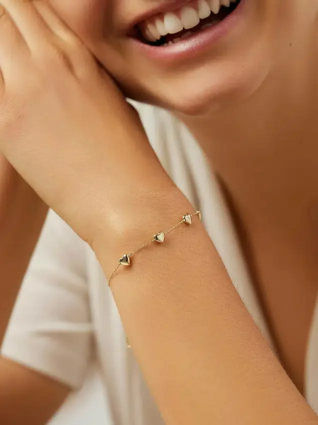 Pulsera con corazones «Lani» de Ana Luisa