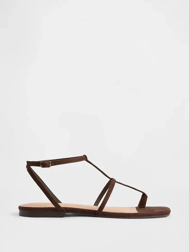 Sandalias con correa en T de ante vegano