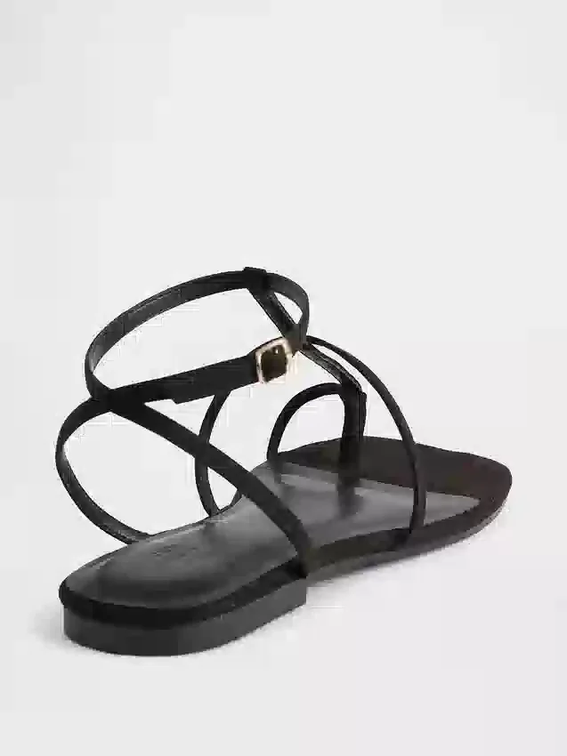 Sandalias con correa en T de ante vegano