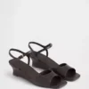 Sandalias de cuña de piel vegana