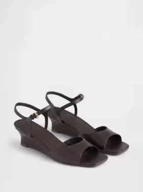 Sandalias de cuña de piel vegana