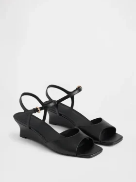 Sandalias de cuña de piel vegana