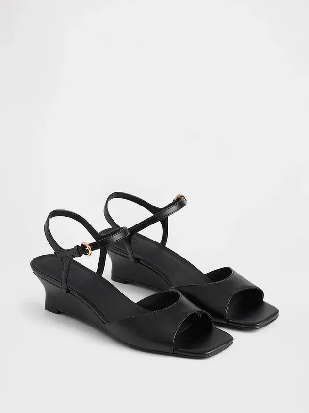 Sandalias de cuña de piel vegana