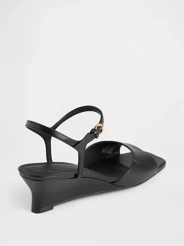 Sandalias de cuña de piel vegana