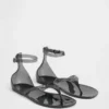 Sandalias de tiras de goma