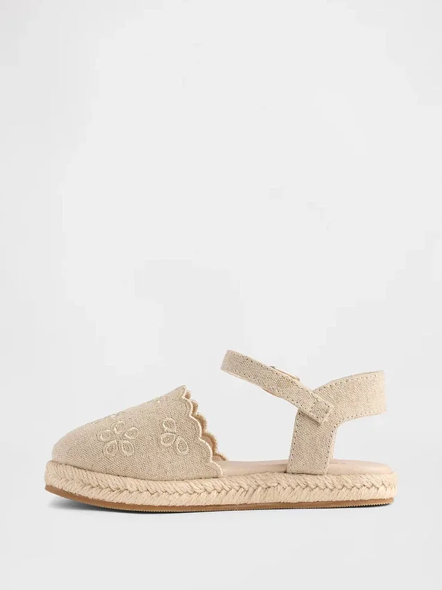 Sandalias tipo alpargata para niños pequeños