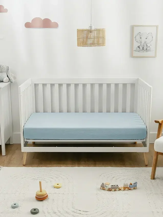 Sábana bajera ajustable de muselina de Comfy Cubs
