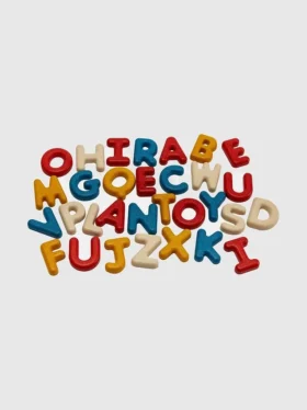 Set de habilidades lingüísticas con el alfabeto en mayúsculas