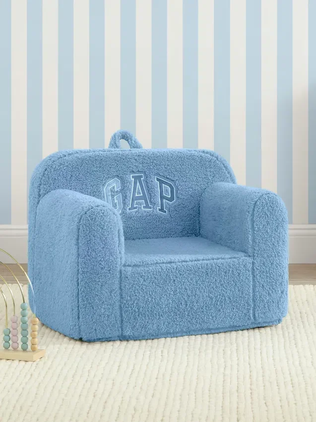 Sillón de espuma con logotipo de babyGap Sherpa