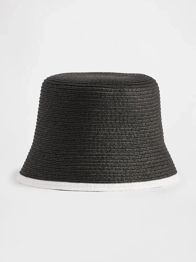 Sombrero de paja tipo «bucket»