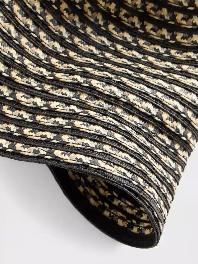 Sombrero de paja tipo «bucket»