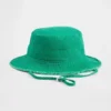 Sombrero de pescador con flecos