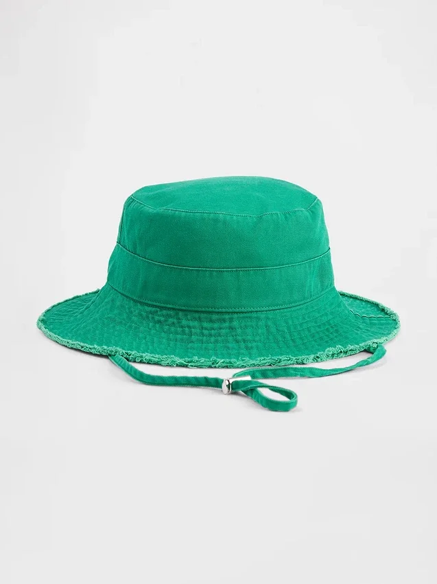 Sombrero de pescador con flecos