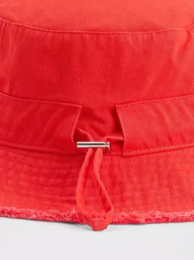 Sombrero de pescador con flecos