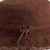 Sombrero de pescador con flecos