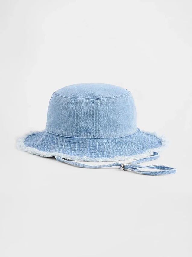 Sombrero de pescador con flecos