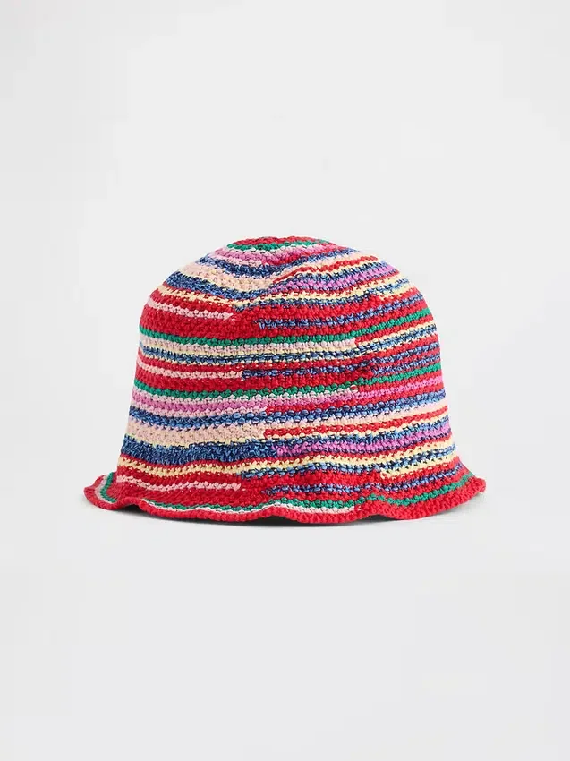 Sombrero de pescador de punto a rayas