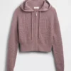 Sudadera con capucha corta de punto waffle CashSoft de GAP × Summer Fridays