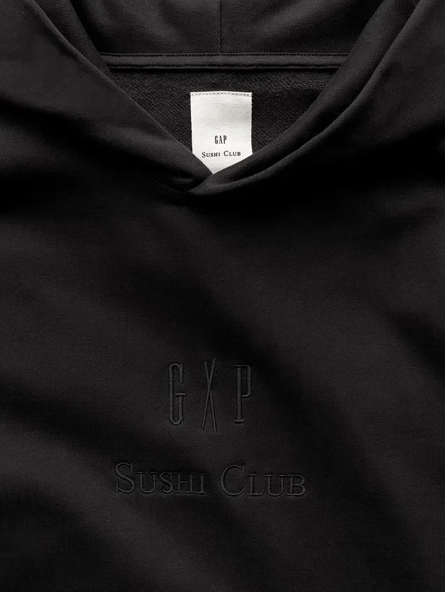 Sudadera con capucha y logotipo Gap × Sushi Club de tejido grueso