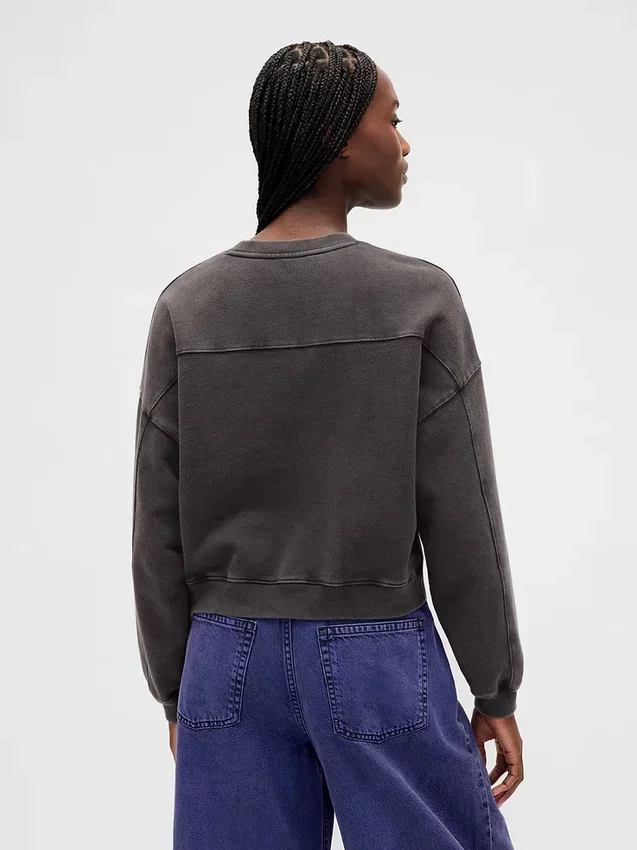 Sudadera gruesa con calaveras de GAP × Disney «Pesadilla antes de Navidad» de Tim Burton
