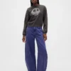 Sudadera gruesa con calaveras de GAP × Disney «Pesadilla antes de Navidad» de Tim Burton