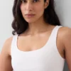 Sujetador tipo bralette de algodón orgánico elástico con el Gap Logo