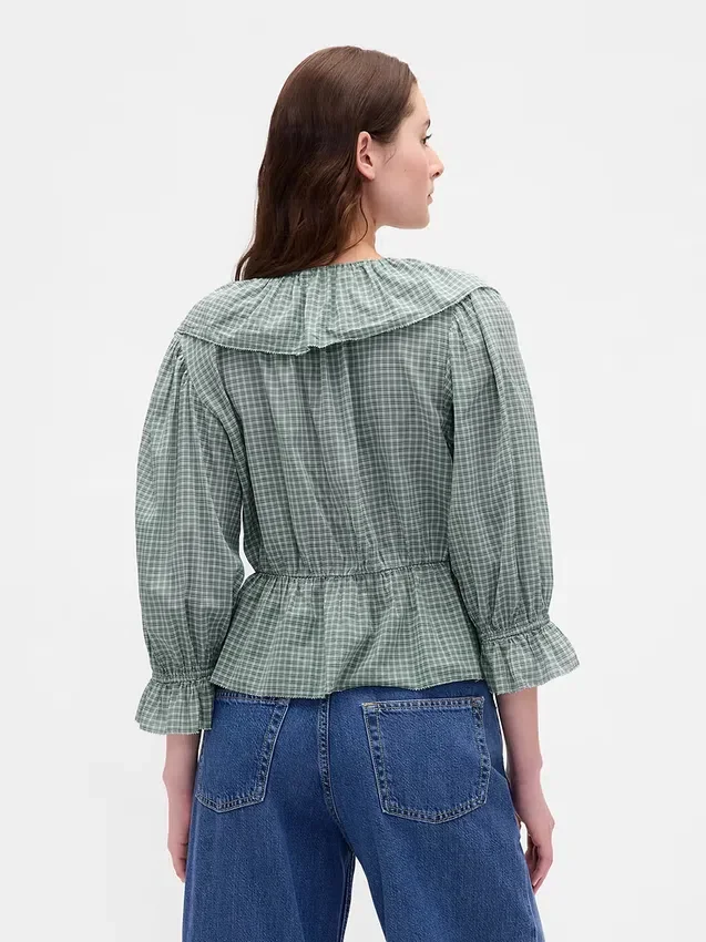 Top con cuello en V y volantes