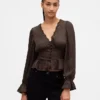Top con peplum, cuello en V y ojales