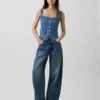Top corsé con bolsillos de denim
