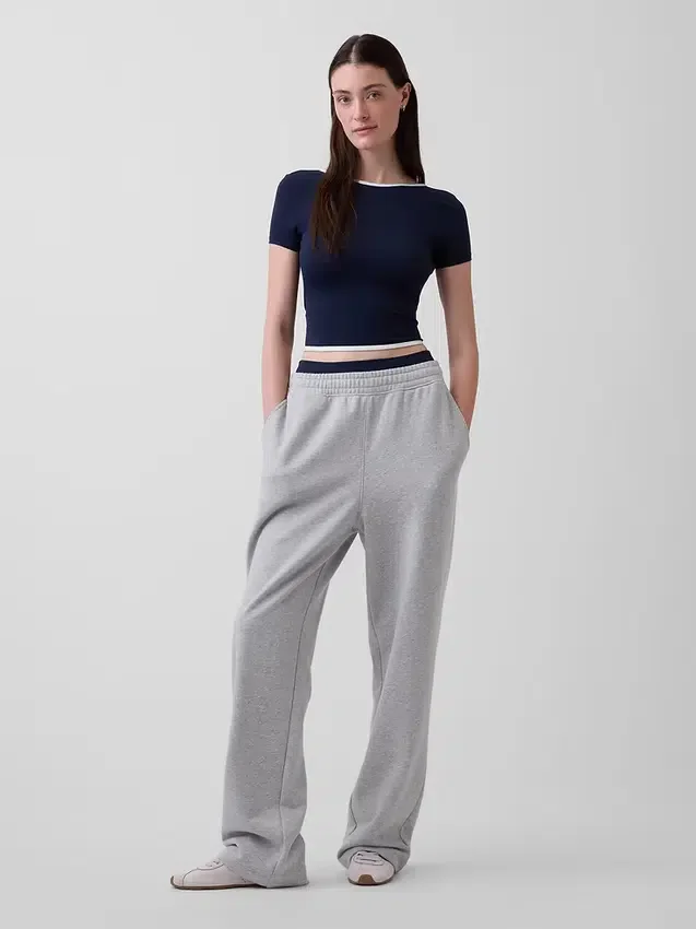 Top corto cruzado reversible GapFit Smooth