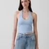 Top corto de cuello halter de punto tupido