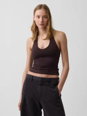Top corto de cuello halter de punto tupido