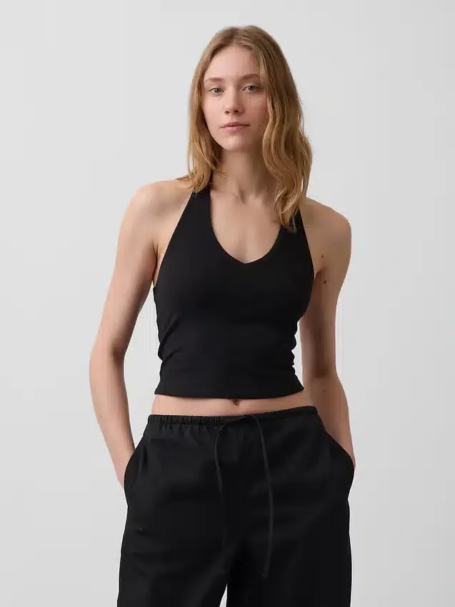Top corto de cuello halter de punto tupido