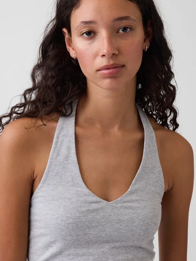 Top corto de cuello halter de punto tupido