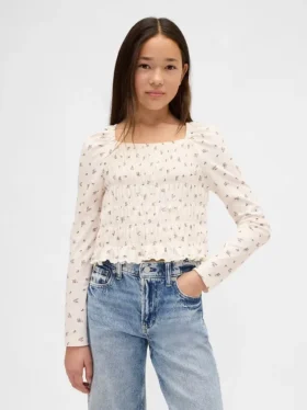 Top infantil con cuello cuadrado y fruncido