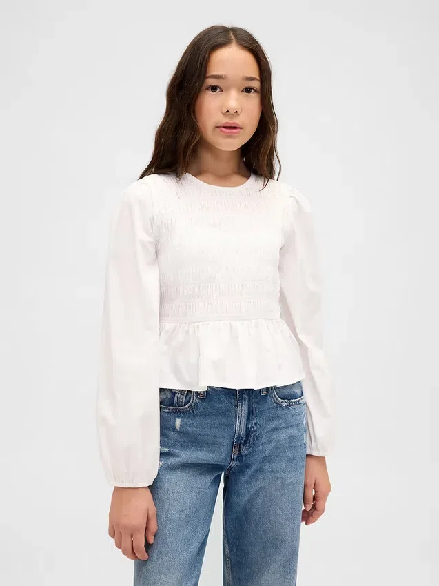 Top infantil con peplum y fruncido